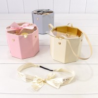 Коробка Восьмиугольная 13,3*13,3*11,5 с прозрачной крышкой и ручками (микс 1) 1/6 1/48 Арт: 98103-1